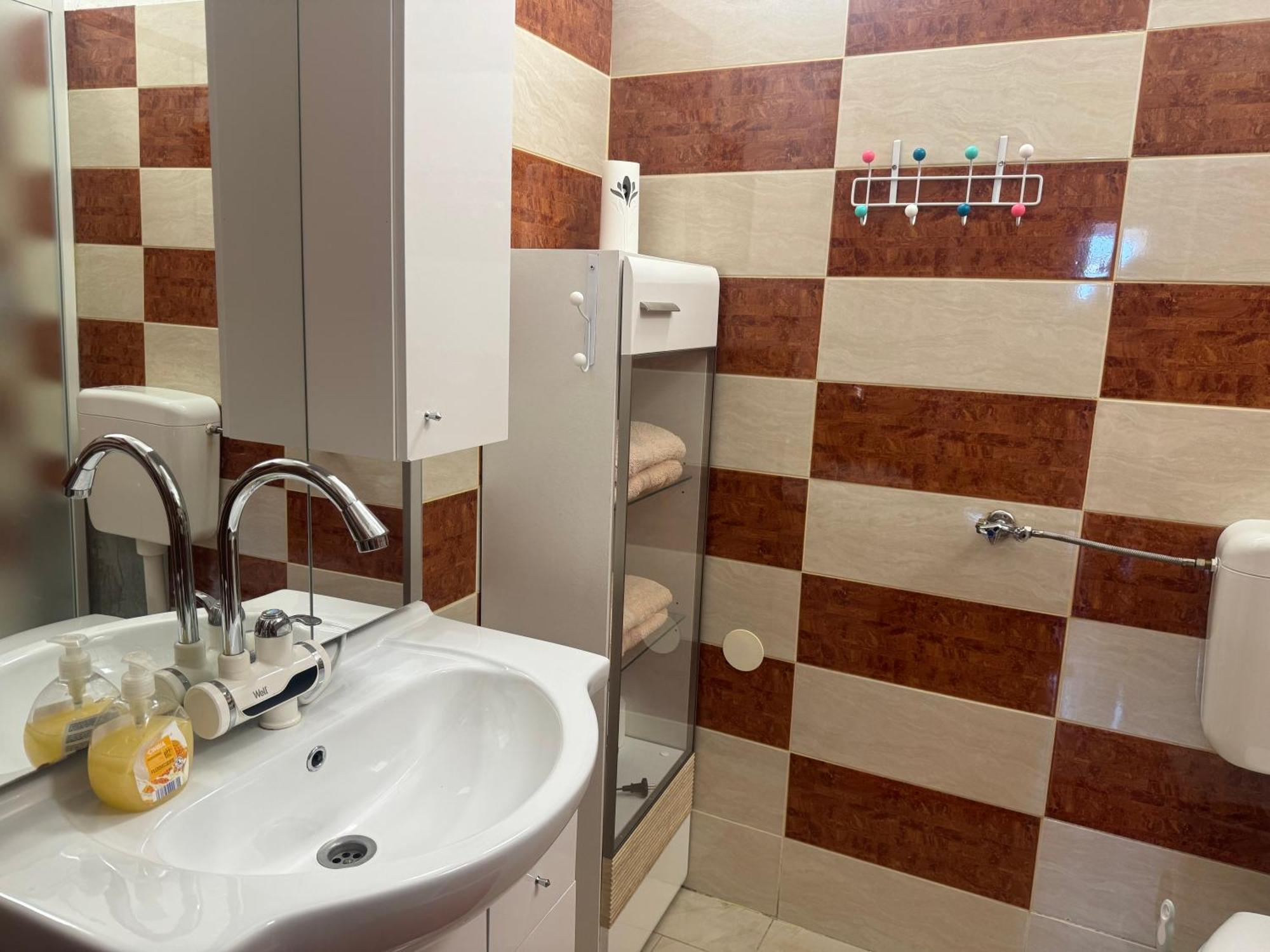 Apartments Zupan Šenčur Eksteriør bilde